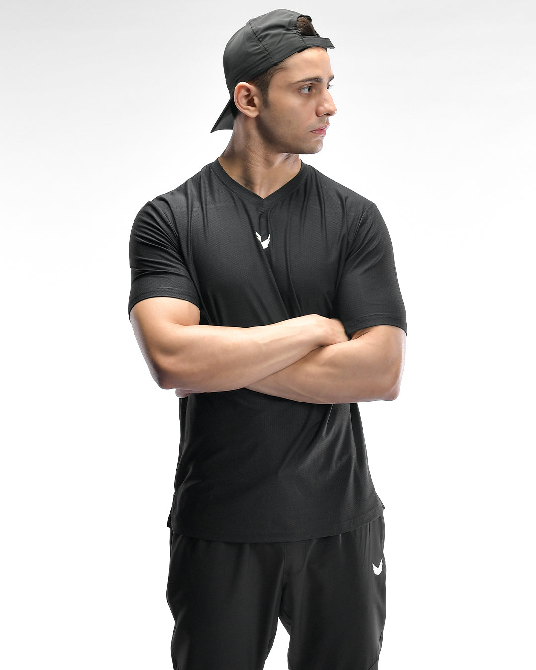 Wings Turbotec V-Neck Tee – Black