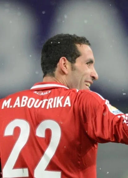 Mohamed Aboutrika giving a thumbs up